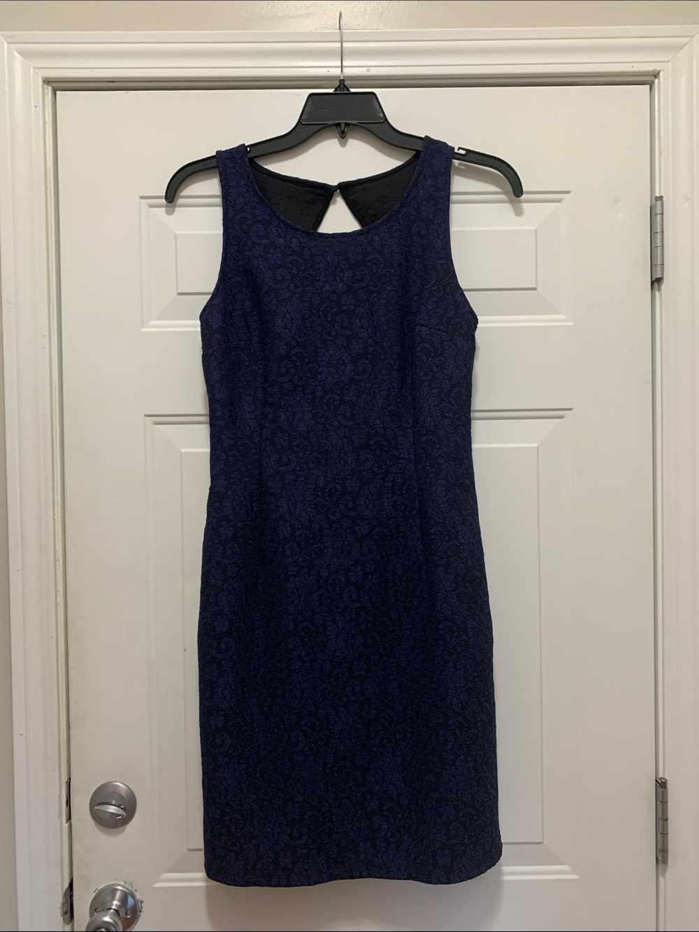 3/$15 Jennifer Lopez Navy Jacquard Sheath Dress Size Medium
